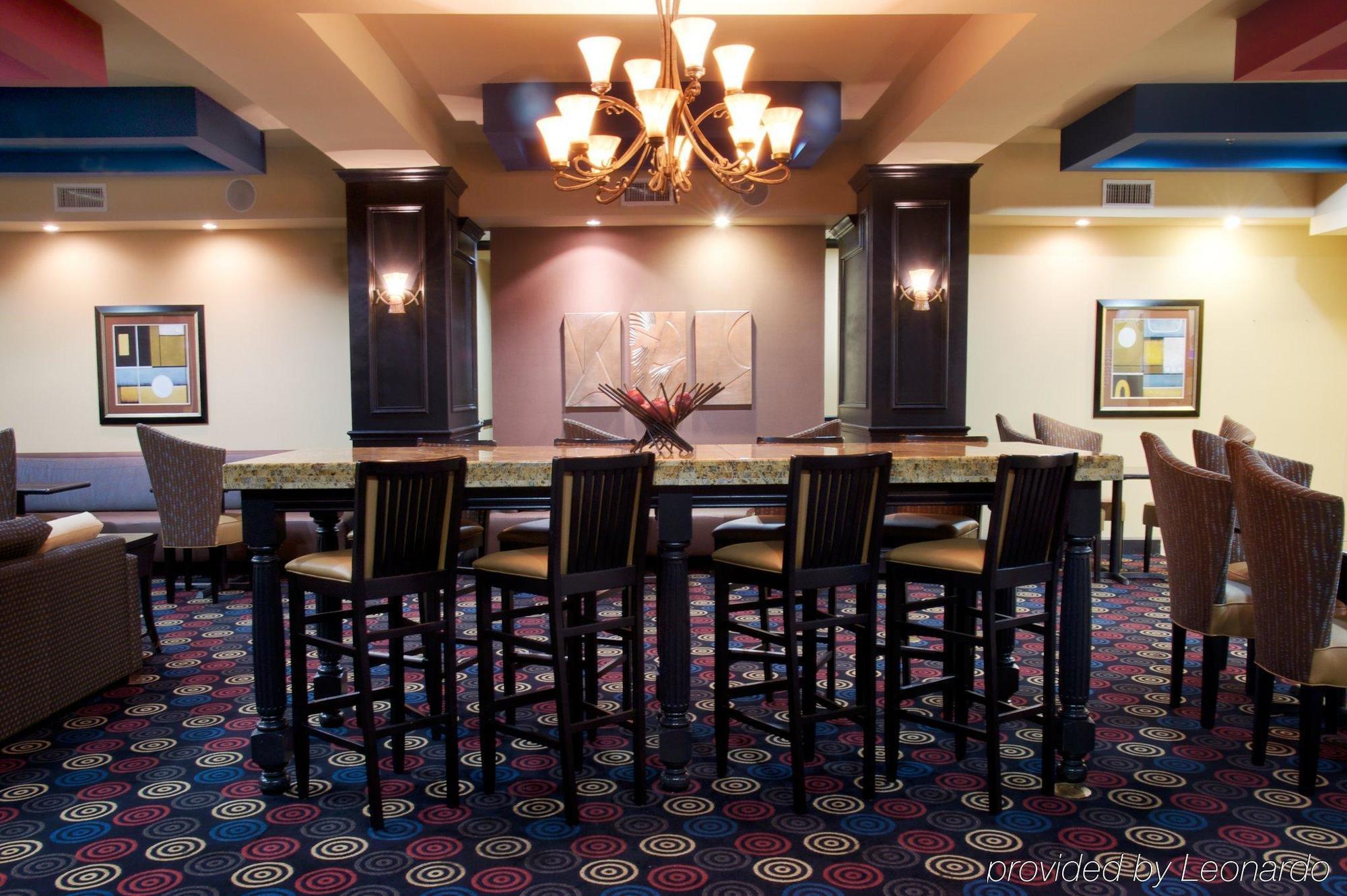 Holiday Inn Express Hotel & Suites Huntsville By Ihg Restoran gambar